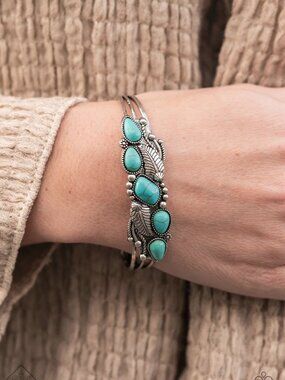 Paparazzi Jewelry Accessories - Cottage Living - Blue Bracelet - Vintage